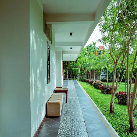 Central Blanche Residence