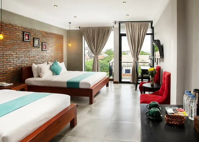 Blanche Siem Reap