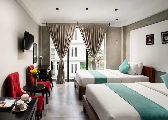 Blanche Siem Reap